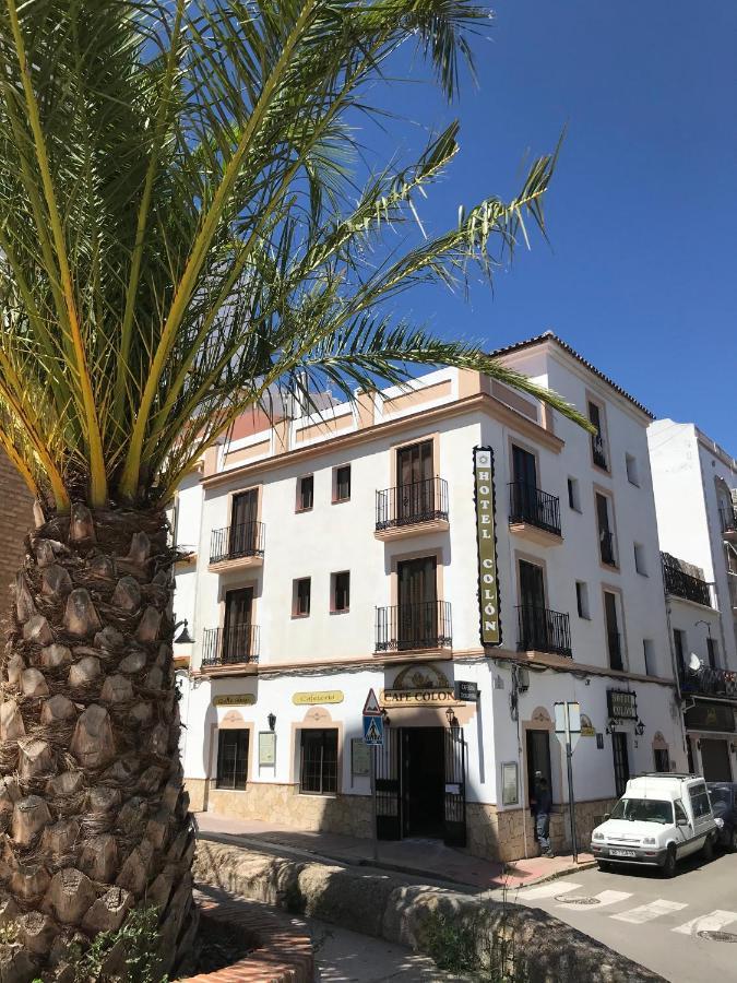 Colon Hotel *